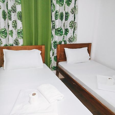 Ziah'S Guest House San Vicente  Zimmer foto