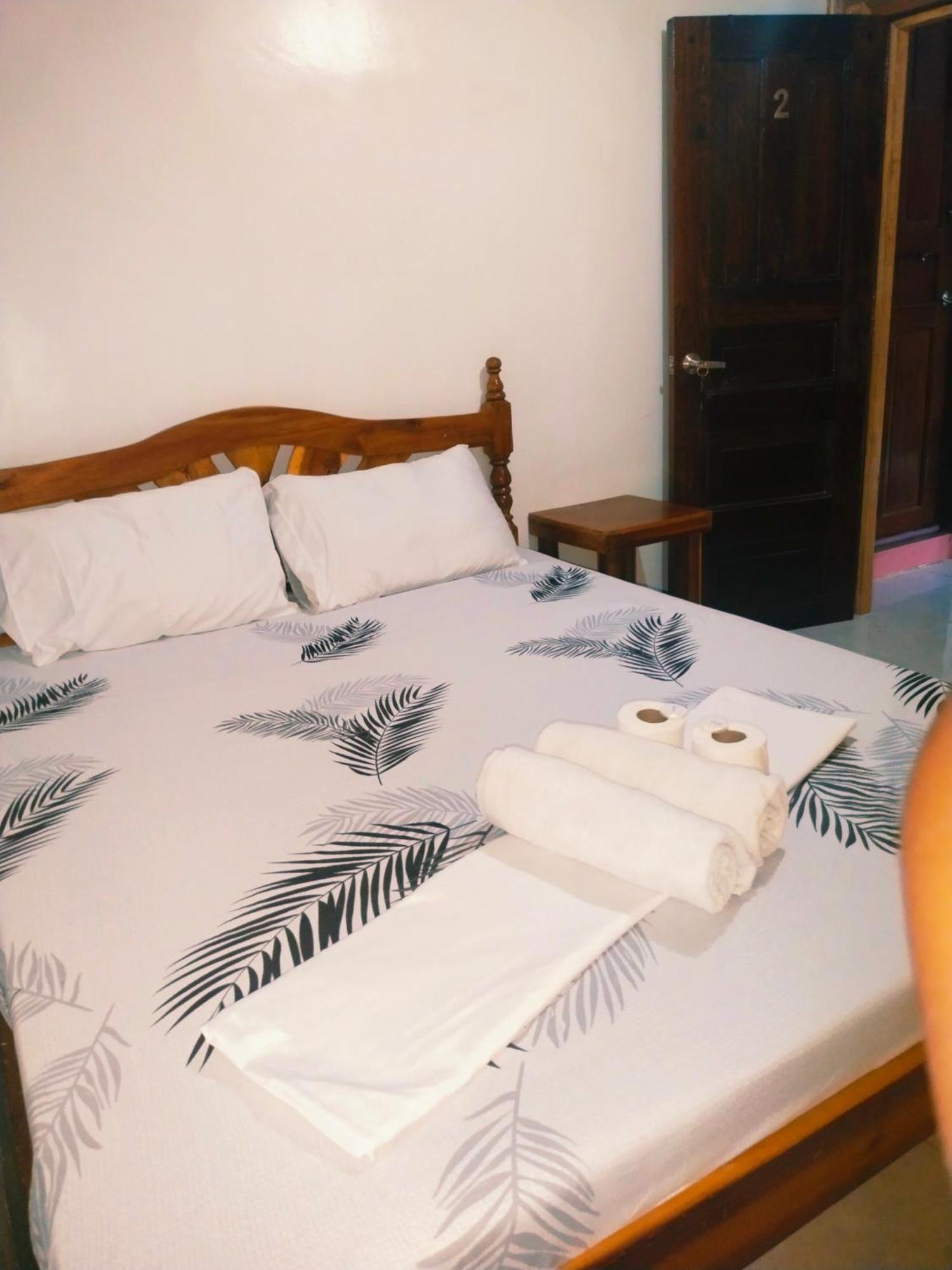 Ziah'S Guest House San Vicente  Zimmer foto